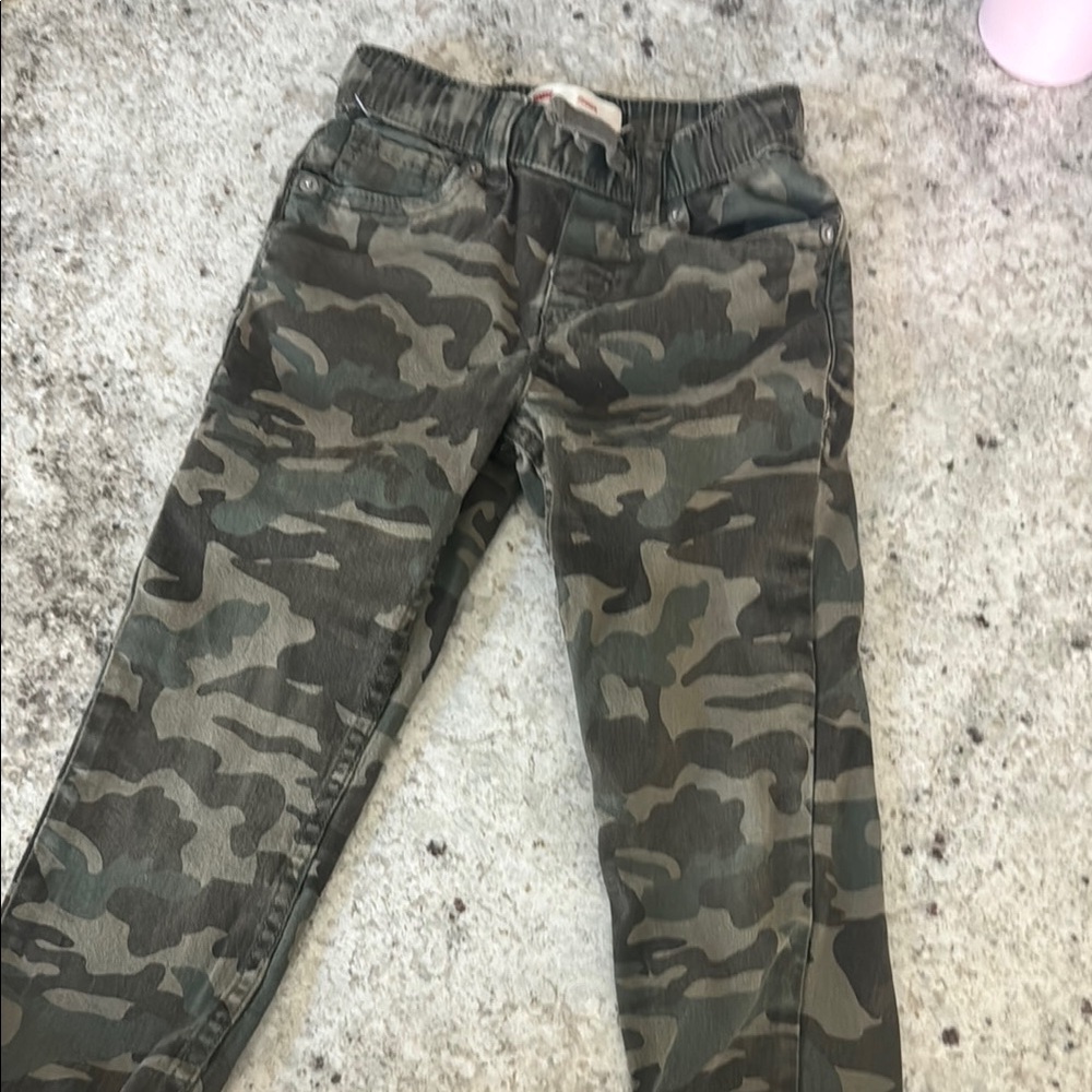 Levi's Green Camouflage Jeans Durable Outdoor Bottoms
